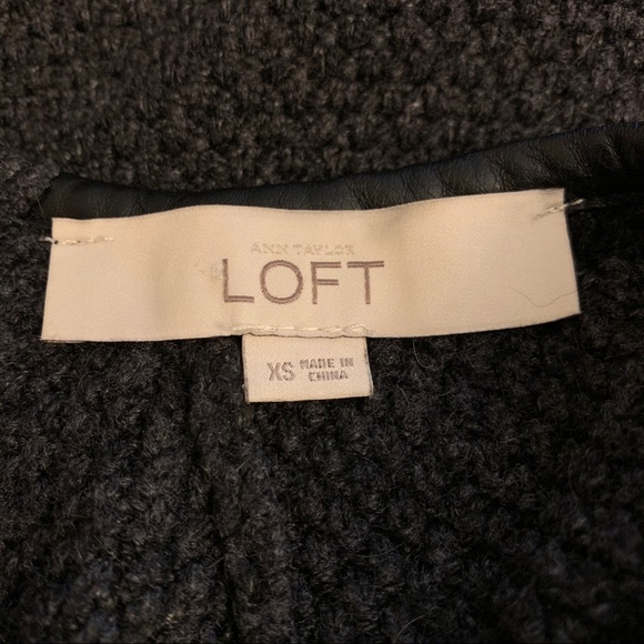 ❗️3/$20❗️Loft Charcoal Gray Sweater Dress EUC - Picture 7 of 8